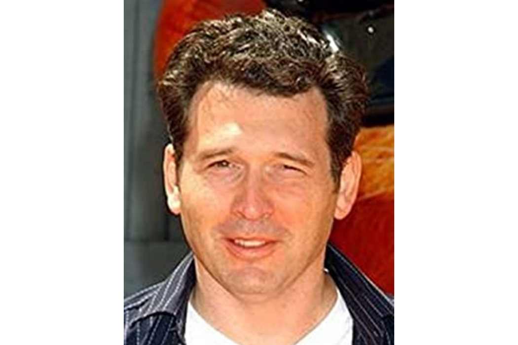 彼得·休伊特(Peter Hewitt) 彼得·休伊特(Peter Hewitt)