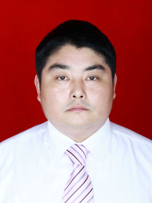 周國兵(安徽省黃山市徽州區審計局黨組書記、局長) 周國兵(安徽省黃山市徽州區審計局黨組書記、局長)