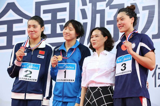 2016年鉅派杯全國游泳冠軍賽朱夢惠獲得女子100米自由式冠軍