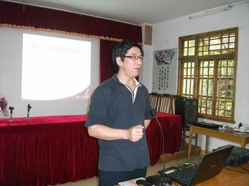 溫長生(梁平縣智恆學校董事長) 溫長生(梁平縣智恆學校董事長)