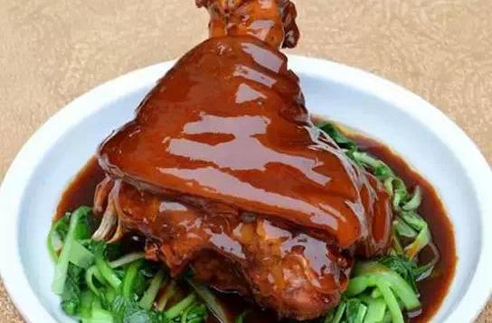 醬汁豬手 醬汁豬手