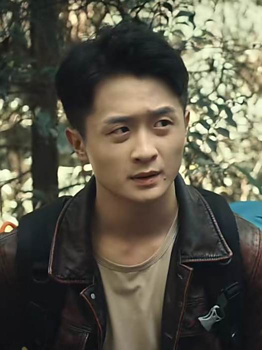 張銘(電影《禁忌地帶》中的角色) 張銘(電影《禁忌地帶》中的角色)