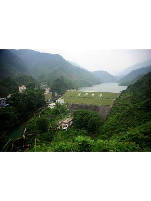 龍潭水庫(重慶市酉陽縣境內的綜合中型樞紐水利工程) 龍潭水庫(重慶市酉陽縣境內的綜合中型樞紐水利工程)