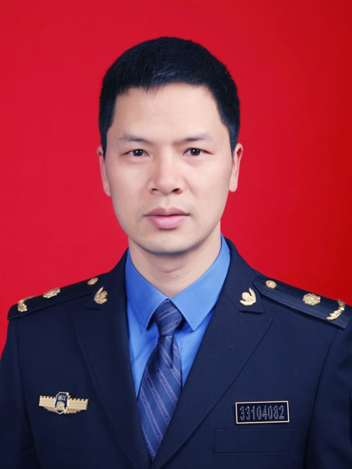 陳國(浙江省臨海市綜合行政執法局黨委委員、臨海市綜合行政執法大隊大隊長) 陳國(浙江省臨海市綜合行政執法局黨委委員、臨海市綜合行政執法大隊大隊長)