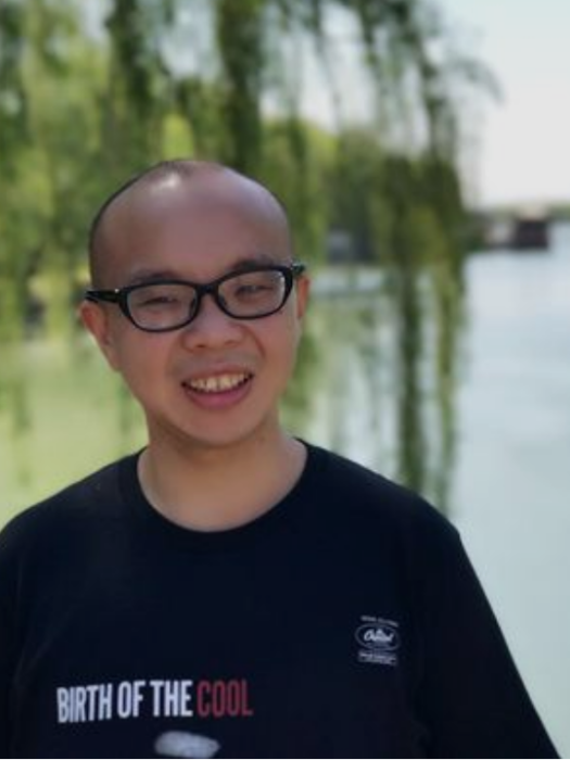 胡甦(華南理工大學數學學院副教授) 胡甦(華南理工大學數學學院副教授)