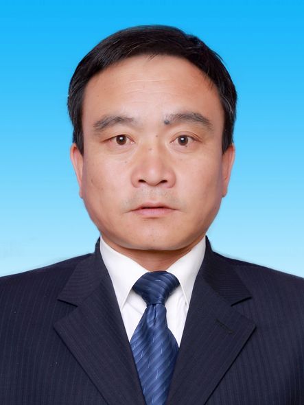 徐子榮(內蒙古自治區陳巴爾虎旗交通運輸局黨組書記、局長) 徐子榮(內蒙古自治區陳巴爾虎旗交通運輸局黨組書記、局長)