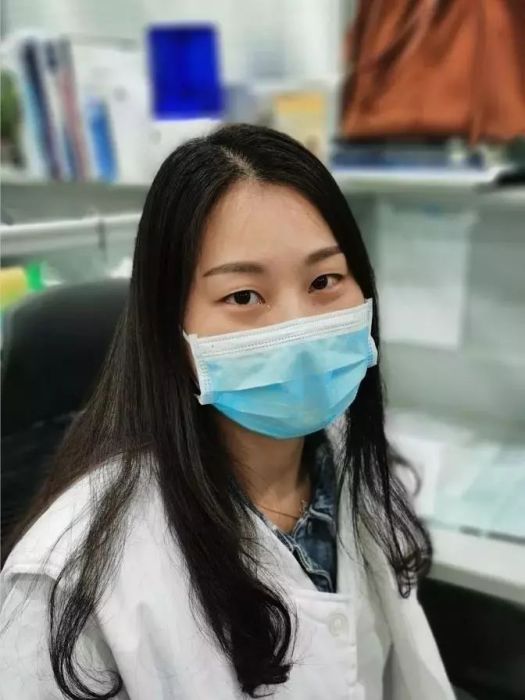吳小艷(武漢大學人民醫院病理科醫生) 吳小艷(武漢大學人民醫院病理科醫生)