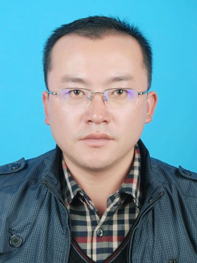 羅遠翔(甘肅省隴南市宕昌縣交通運輸局黨組成員、副局長) 羅遠翔(甘肅省隴南市宕昌縣交通運輸局黨組成員、副局長)
