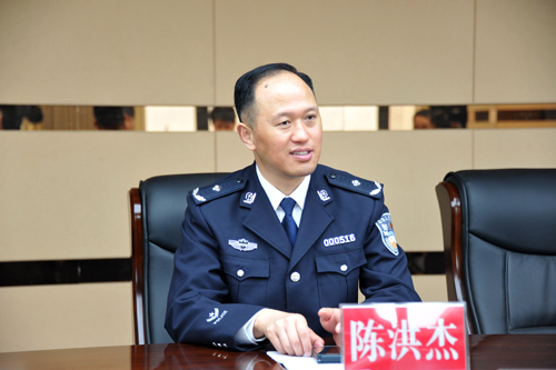 陳洪傑(信陽市公安局黨委書記、督察長) 陳洪傑(信陽市公安局黨委書記、督察長)