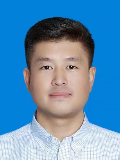 秦磊(內蒙古自治區鄂爾多斯市文化和旅遊局黨組成員、副局長) 秦磊(內蒙古自治區鄂爾多斯市文化和旅遊局黨組成員、副局長)