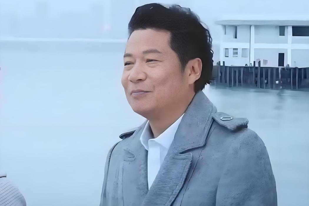 賀立維 賀立維