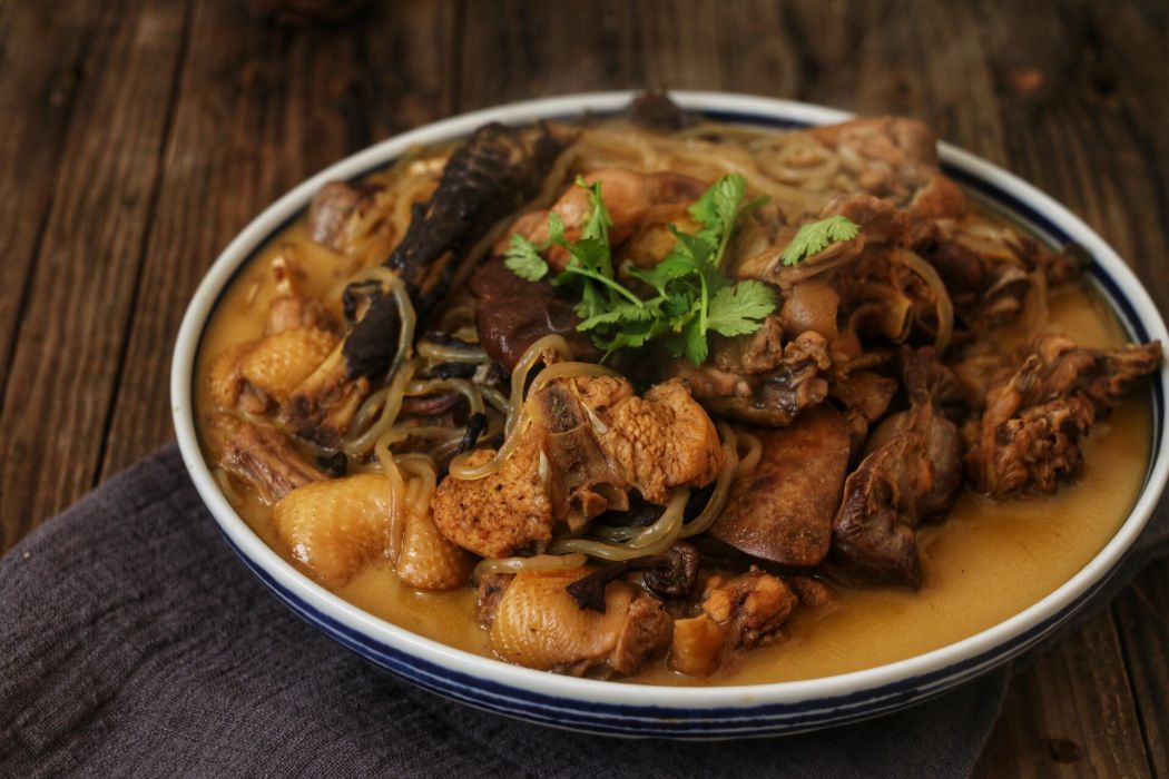 雞肉冬粉煲 雞肉冬粉煲