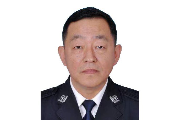 文超(大連市中山區人民政府副區長、黨組成員,中山公安分局局長、督察長) 文超(大連市中山區人民政府副區長、黨組成員,中山公安分局局長、督察長)
