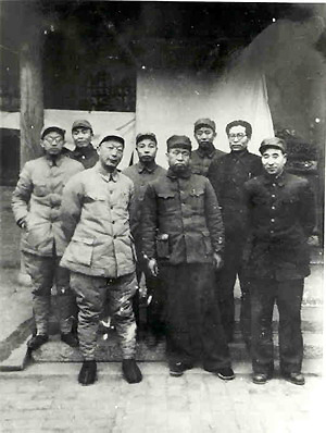 高崗(右2)與林彪、聶榮臻等合影