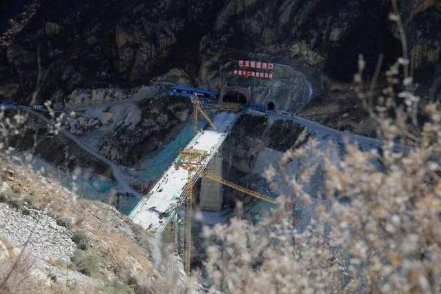 巴玉大橋 巴玉大橋