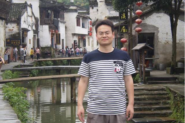 張文剛(德州市第二中學原副校長) 張文剛(德州市第二中學原副校長)