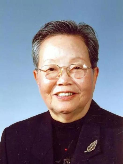 趙政(萬海峰同志夫人,原北京軍區總醫院副院長) 趙政(萬海峰同志夫人,原北京軍區總醫院副院長)