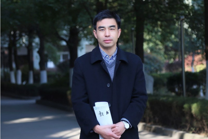 湯勝(中國科學技術大學附屬中學常務副校長) 湯勝(中國科學技術大學附屬中學常務副校長)