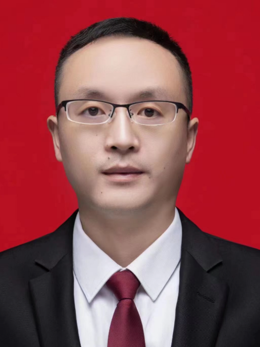 蘭偉(重慶市榮昌區萬靈鎮黨委委員、紀委書記) 蘭偉(重慶市榮昌區萬靈鎮黨委委員、紀委書記)