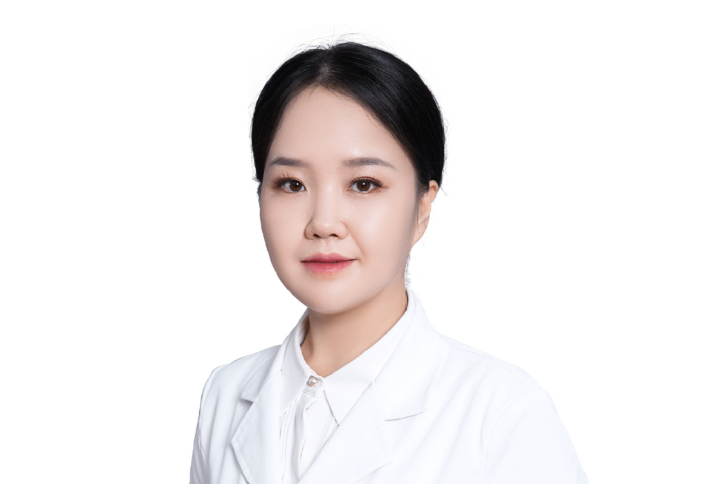 張曉娟(青島諾德醫學美容醫院皮膚科技術院長) 張曉娟(青島諾德醫學美容醫院皮膚科技術院長)