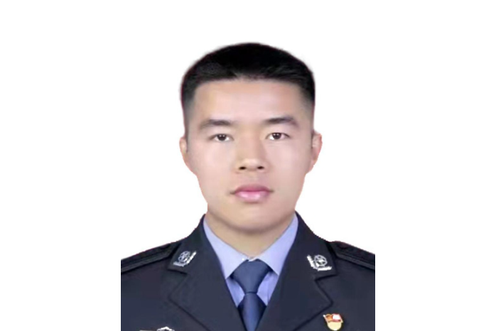 王佺(公安部特勤局國際維和總隊防暴二支隊原一級警員) 王佺(公安部特勤局國際維和總隊防暴二支隊原一級警員)