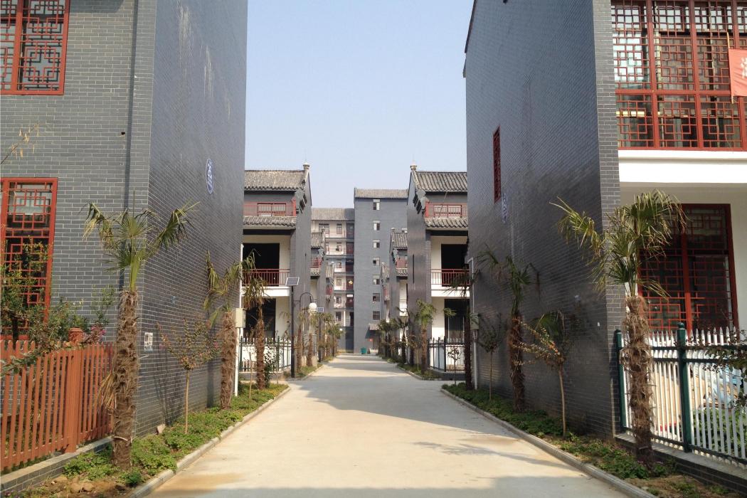 畢莊村(山東省菏澤市巨野縣營里鎮下轄村) 畢莊村(山東省菏澤市巨野縣營里鎮下轄村)