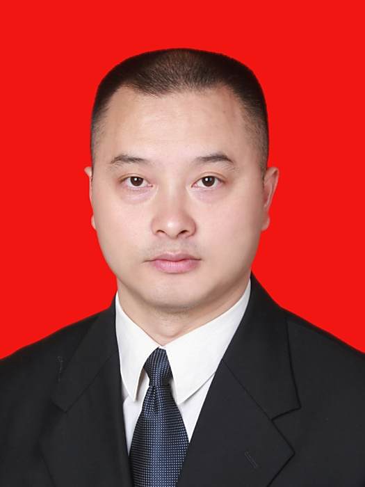 潘峰(四川省眉山市公安局副局長,眉山市東坡區副區長、眉山市公安局東坡區分局黨委書記、局長) 潘峰(四川省眉山市公安局副局長,眉山市東坡區副區長、眉山市公安局東坡區分局黨委書記、局長)