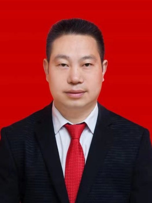 游成琨 游成琨