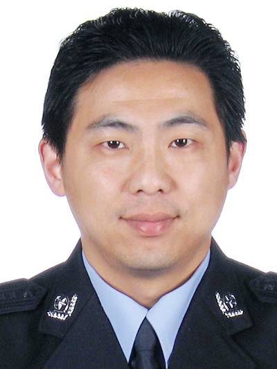 葉俊(湖北省荊州經濟技術開發區公安分局黨委委員、副政委) 葉俊(湖北省荊州經濟技術開發區公安分局黨委委員、副政委)