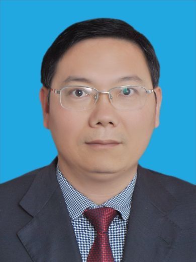 薛少龍(河南省登封市人力資源和社會保障局黨組書記、局長)