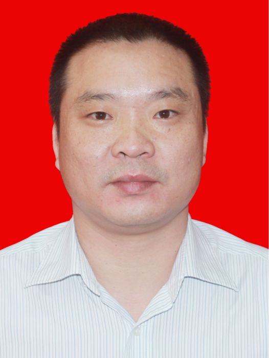 劉萬兵(大埔縣司法局黨組書記、局長) 劉萬兵(大埔縣司法局黨組書記、局長)