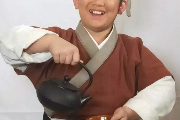 李淏東 李淏東