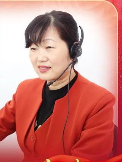 馬紅(濟南陽光大姐服務公司家政業務管理部主管) 馬紅(濟南陽光大姐服務公司家政業務管理部主管)