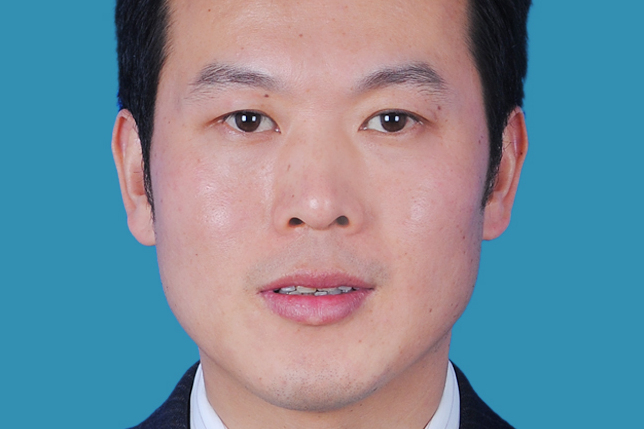 夏洪春(大連大學創新創業學院院長,國家大學生文化素質教育基地主任) 夏洪春(大連大學創新創業學院院長,國家大學生文化素質教育基地主任)