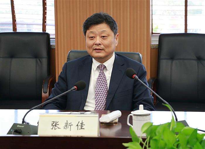 張新佳(黃岡職業技術學院原黨委書記) 張新佳(黃岡職業技術學院原黨委書記)