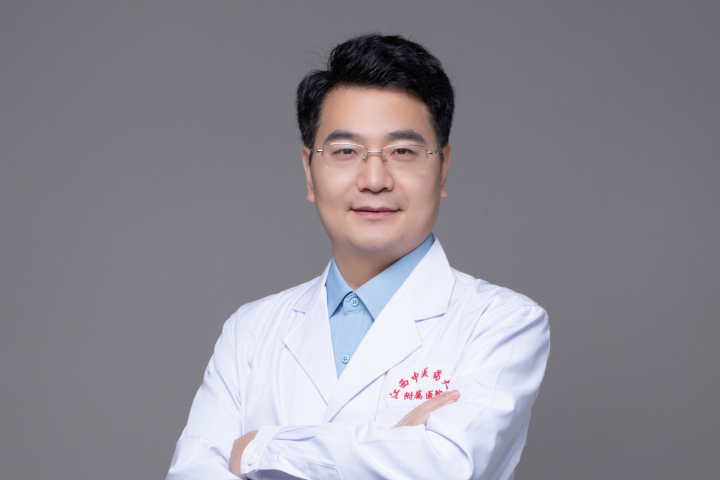 王民政(江西中醫藥大學附屬醫院兒童骨科主治中醫師) 王民政(江西中醫藥大學附屬醫院兒童骨科主治中醫師)