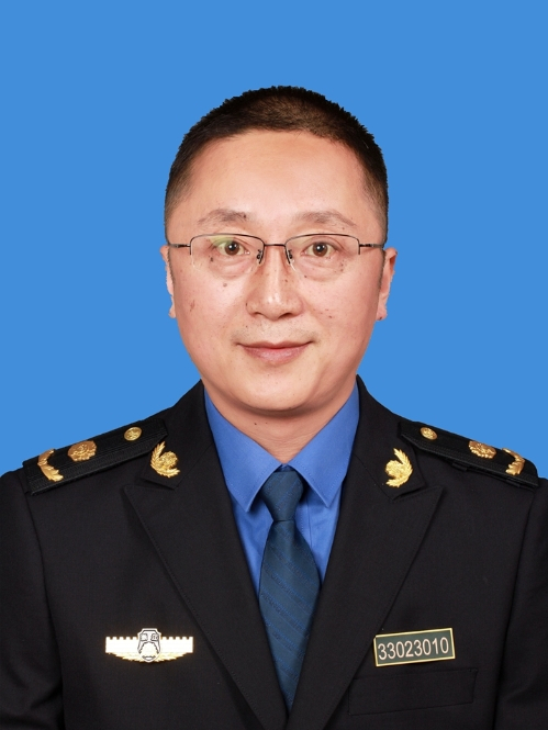 周文杰(浙江省寧波市鄞州區綜合行政執法局黨委委員、副局長) 周文杰(浙江省寧波市鄞州區綜合行政執法局黨委委員、副局長)