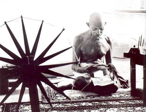 甘地是印度非暴力不合作運動的倡導者