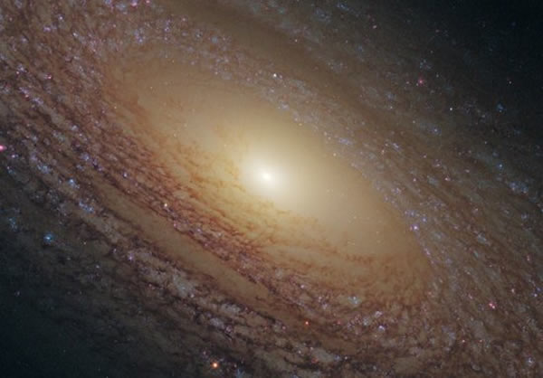 矮星系則被認為是星系誕生的基礎模組