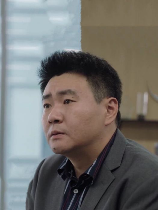 周輝(都市劇《凡人歌》中的男配角) 周輝(都市劇《凡人歌》中的男配角)