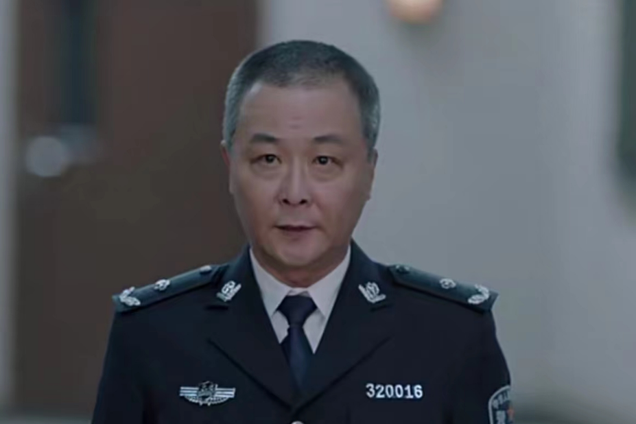 譚永明(懸疑網路劇《法醫秦明》中的角色) 譚永明(懸疑網路劇《法醫秦明》中的角色)