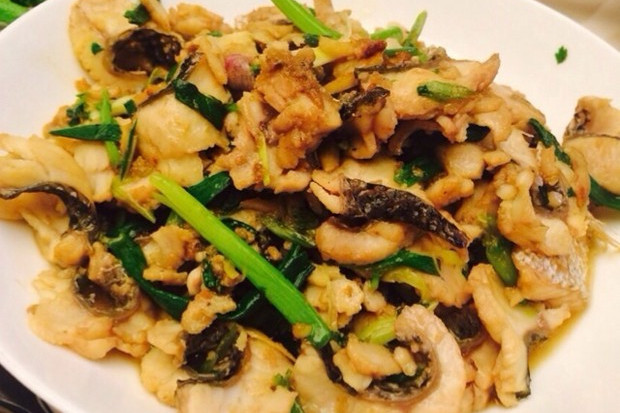 菠菜炒生魚片 菠菜炒生魚片