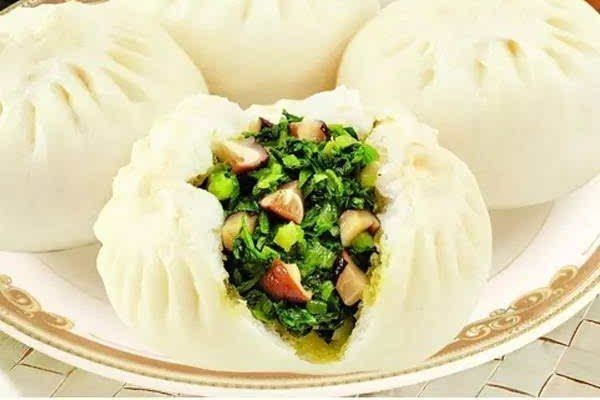 芹菜包子
