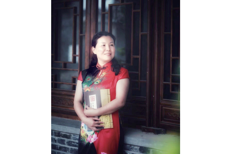 李芳(十堰市柳林國小高級教師) 李芳(十堰市柳林國小高級教師)