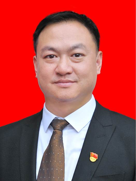 戴勝(衡陽市石鼓區角山鎮黨委書記) 戴勝(衡陽市石鼓區角山鎮黨委書記)