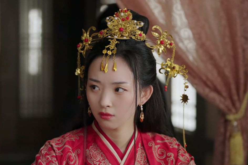 丁秀(網路微短劇《江湖探案傳奇》中的角色) 丁秀(網路微短劇《江湖探案傳奇》中的角色)
