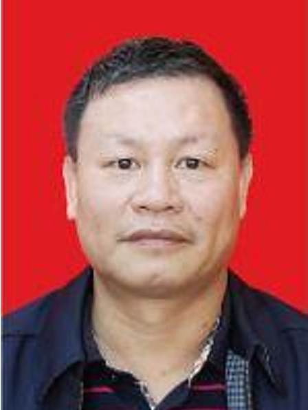 鄧海龍(湖南省長沙市天心區市政設施維護中心黨委委員、副主任) 鄧海龍(湖南省長沙市天心區市政設施維護中心黨委委員、副主任)