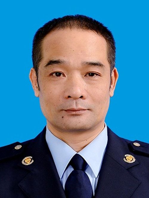 蔡東升(國家稅務總局汕頭市澄海區稅務局副局長) 蔡東升(國家稅務總局汕頭市澄海區稅務局副局長)