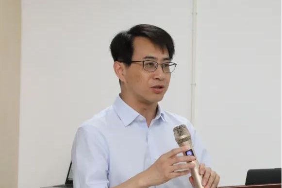方浩(上海市老年醫學中心副院長) 方浩(上海市老年醫學中心副院長)