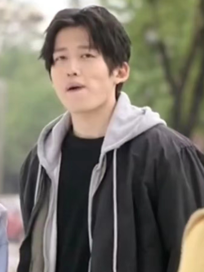 陸思博(療愈系暖戀劇《謝謝讓我遇見你》中的角色)